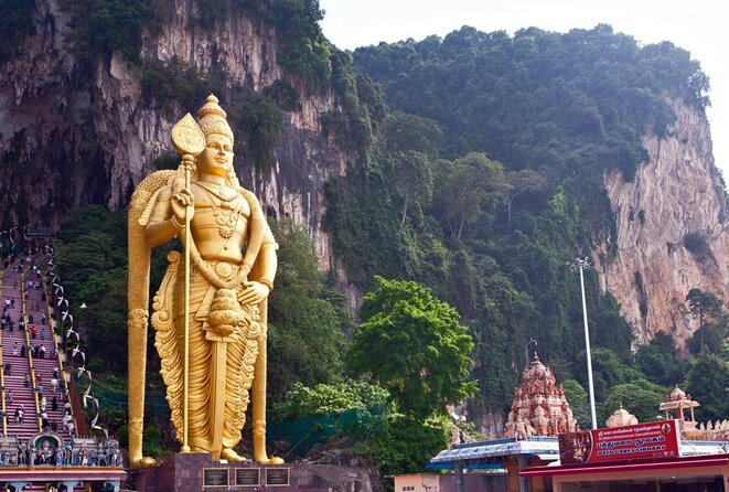 Putrajaya City Tour with Batu Caves and Agriculture Heritage Park - What this half-day tour really covers