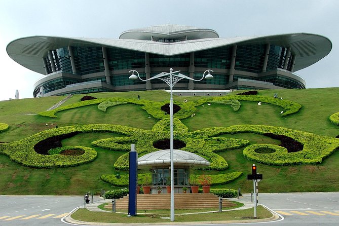 Putrajaya City Tour with Batu Caves and Agriculture Heritage Park - Agriculture Heritage Park and its buggy ride