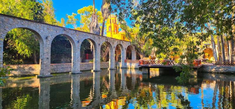 Querétaro: Haciendas, Vineyards, and Magical Towns Day Trip - Vinos del Marqués starts the wine story