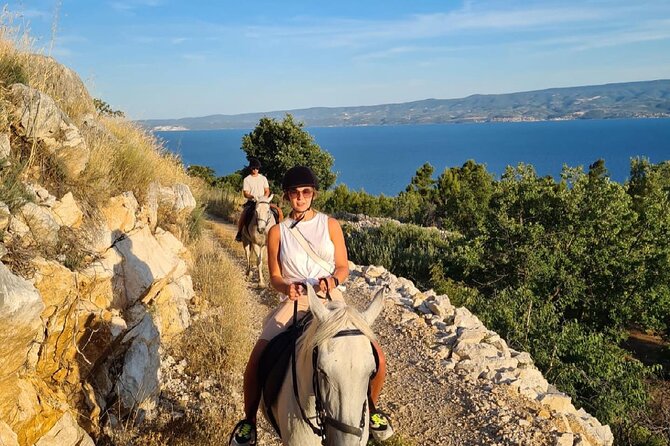 Ranch 22 Podstrana, " Horse riding 12 km from SPLIT " - Wine, cheese, bread, and a simple ranch finish