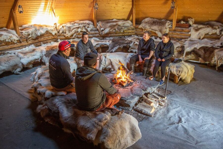Rovaniemi: Authentic Reindeer Farm & Canoeing - What the small group changes