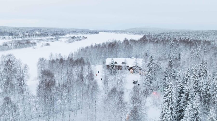 Rovaniemi: Husky Farm Visit with a Sledge Ride - Winter clothing makes the visit easier