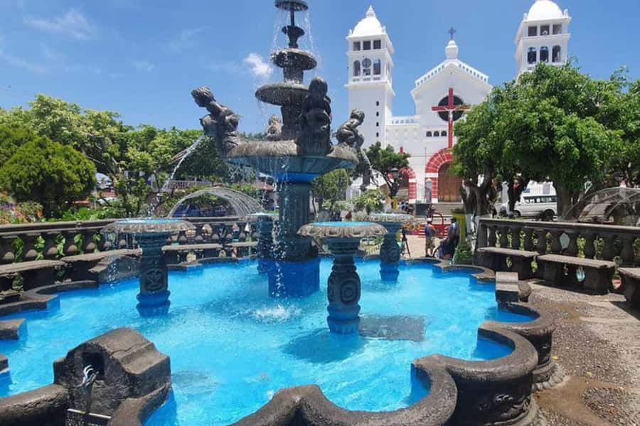 San Salvador: Full Day Ruta de Las Flores and Coffee Farm - The guide can shape the whole experience