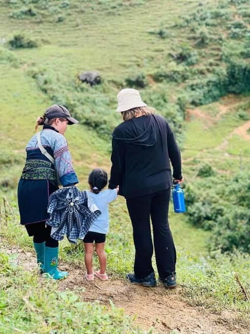 SAPA: 1-DAY TREKKING TOUR WITH LOCALS, LUNCH & RICE FIELDS - Lao Chai, the Muong Hoa River, and lunch in a stilt house