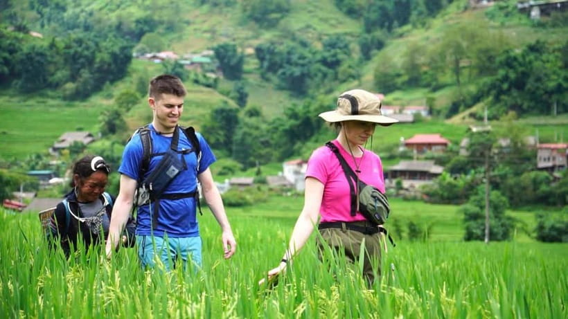 SAPA: 2 DAY TREK MOUNTAIN & RICE FIELD WITH LALA HOMESTAY - Day one: Sapa Church to Lala Homestay