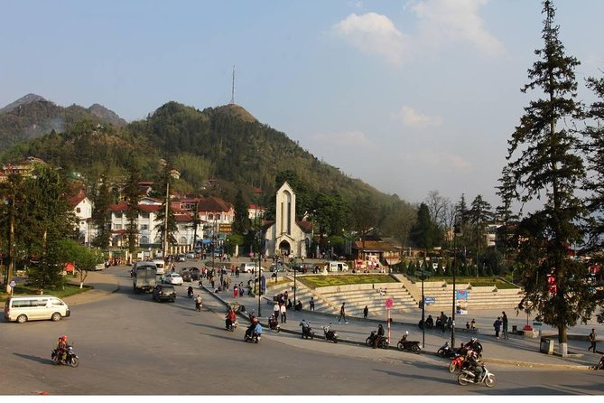 Sapa Private Trekking Through Rice Terraced Fields - 1Day - Ta Van and the Giay community