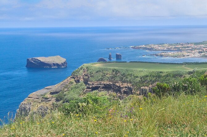 Sete Cidades and Pineapple Plantation Half Day Private Tour - Lagoa do Canário adds a short walk