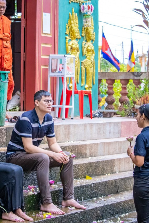 Siem Reap: Khmer Water Blessing by Monk and Lotus Farm Visit - Who should book this four-hour outing
