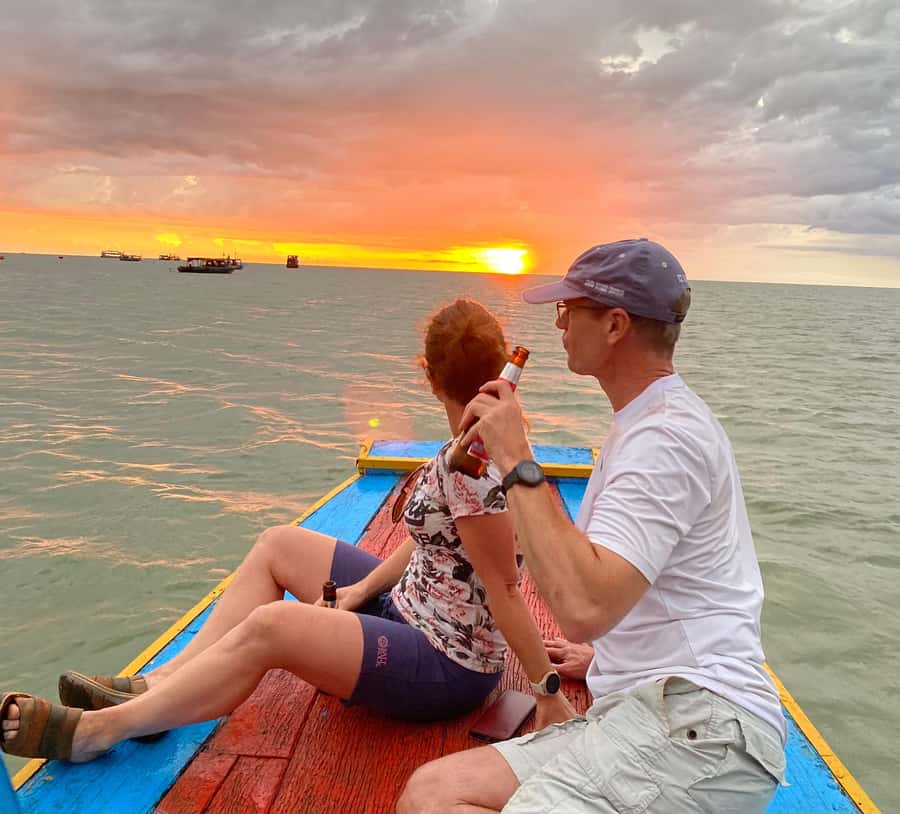 Siem Reap: Scenic Countryside & Silk Farm Jeep Tour - A 35-minute visit at a Cambodian monastery