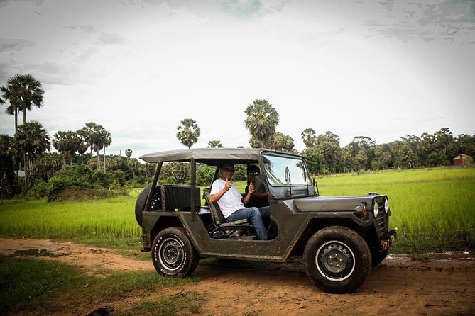 Siem Reap: Silk Farm & Countryside Offbeat Jeep Tour - A countryside view of everyday Cambodia