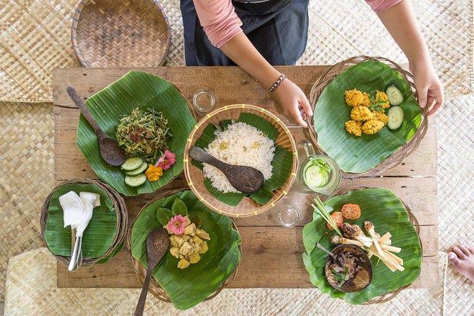 Small-Group Farm Tour & Balinese Cooking Class in Ubud with Kadek - From Ubud streets to a working Balinese farm