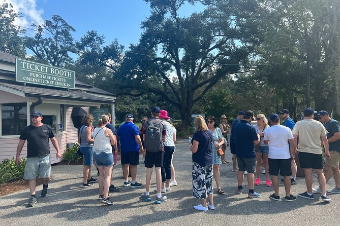 Swamp Boat Ride and Oak Alley Plantation Tour from New Orleans - Lake Pontchartrain, the spillway, and the road south