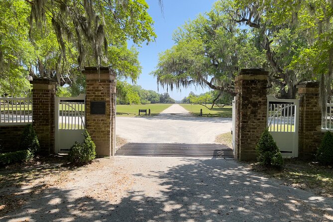 Taste of Historic Plantations 1/2 Day Tour - Middleton Place and the quick market stop