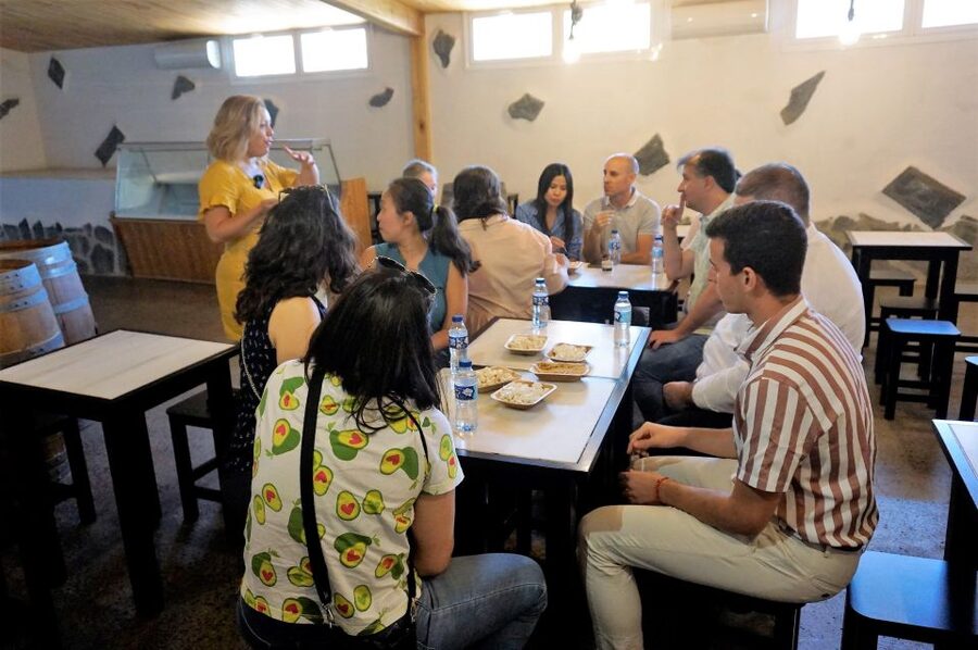 Tenerife - Farm Tour with Cheese Tasting - How the one-hour schedule works