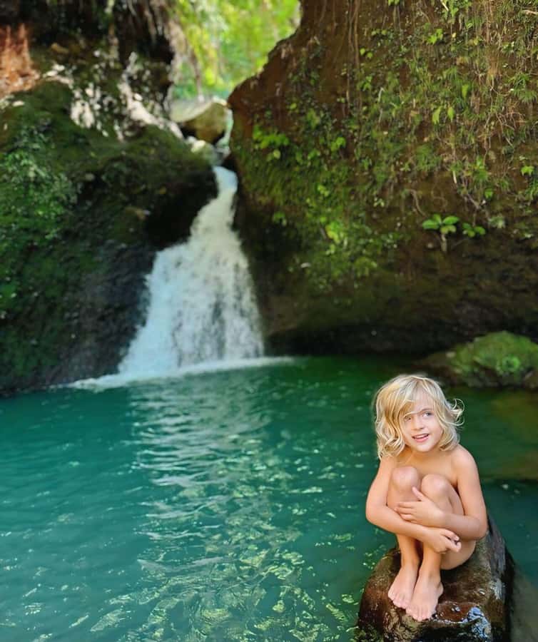 Tetebatu : Walk on Rice Terrace, Waterfall and Black Mongky - Looking for black monkeys in Mount Rinjani National Park
