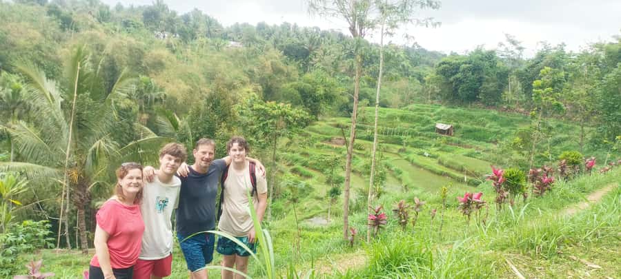Tetebatu: Waterfalls, Spices, Rice Terrace, Monkey forest - Searching for black monkeys in Monkey Forest