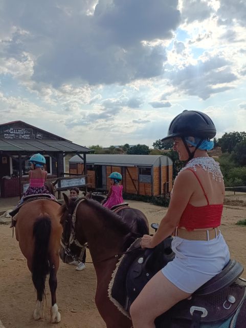 Thessaloniki:Horse Riding in a farm - What the farm visit adds to the outing
