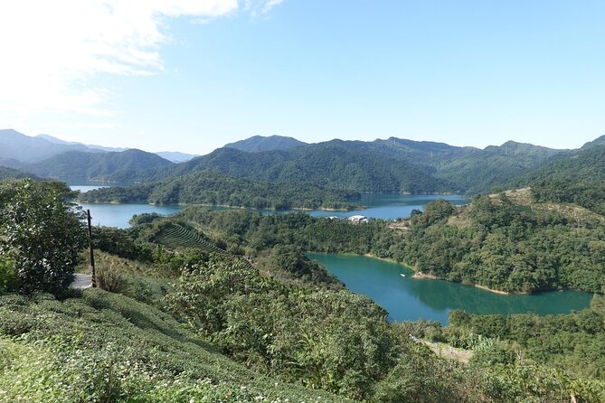Thousand Island Lake and Pinglin Tea Plantation from Taipei - Bagua Tea Garden and the view from above