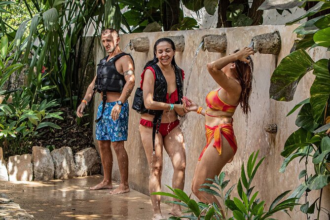 Tour Hacienda and Cenotes Mucuyché with Guided Tour in Oxkintok - Meeting in Mérida at 8 a.m.