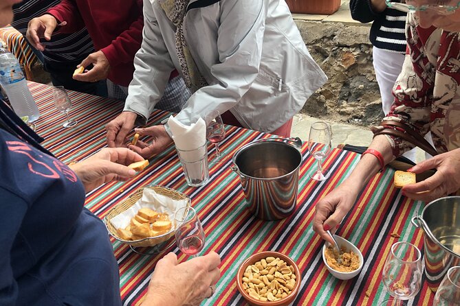 Tour Visiting banana plantation and winery in Tenerife - Practical details that shape the day