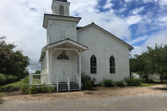 Two Plantation Tour: Oak Alley and Laura or Whitney - What the guides add on the drive