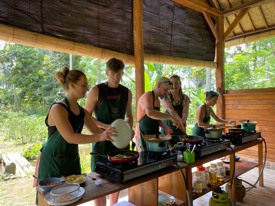 Ubud: Balinese Cooking Class at an Organic Farm - The farm setting is part of the value