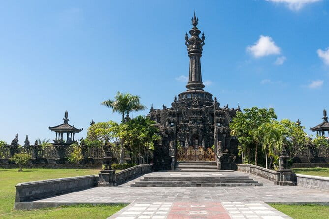 Ubud Full-Day Private Tour: Waterfall, Temple, Rice Terrace. - Monkey Forest gives you a shaded change of pace