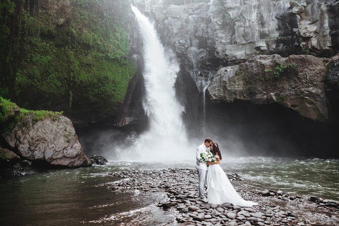 Ubud Rice terrace,Zip-line and waterfall - A three-part Ubud day with a clear sense of place