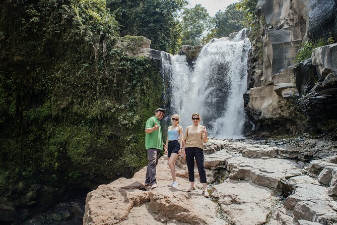 Ubud Small Group Tour: Monkey Forest, Tegalalang Rice Terraces and more - Tegenungan Waterfall starts the day with fresh air