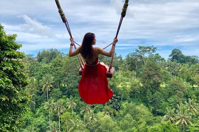Ubud: Swing - Monkey Forest - Waterfall - Temple - Rice Terraces - Art Crafts - Why this route works for a first day in Ubud