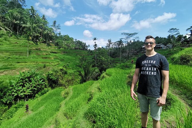 Ubud Village, Tegalalang Rice Terrace Swing, Tirta Empul Temple and Waterfafall - Weather, timing, and practical limits