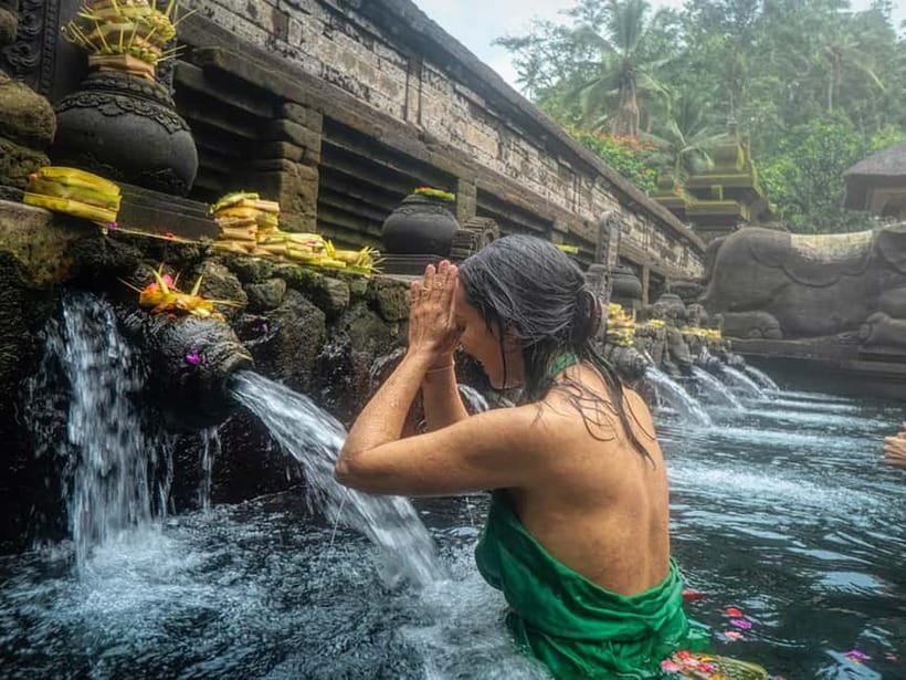 Ubud: Waterfalls, Temple, and Rice Terrace Private Day Tour - A busy but rewarding day around Ubud