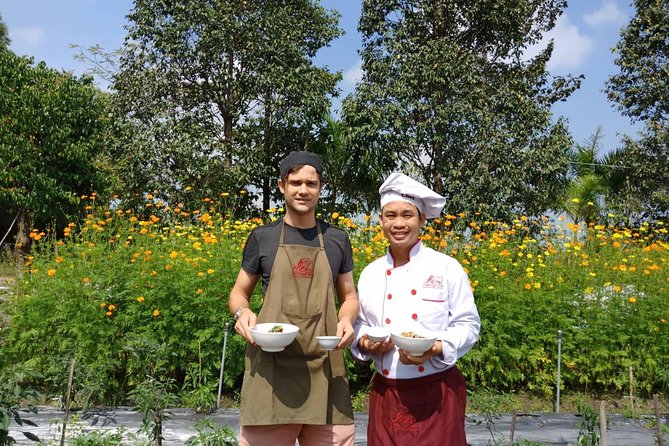 Unique farm to Table cooking class in Saigon - The drive from Ho Chi Minh City to Cu Chi