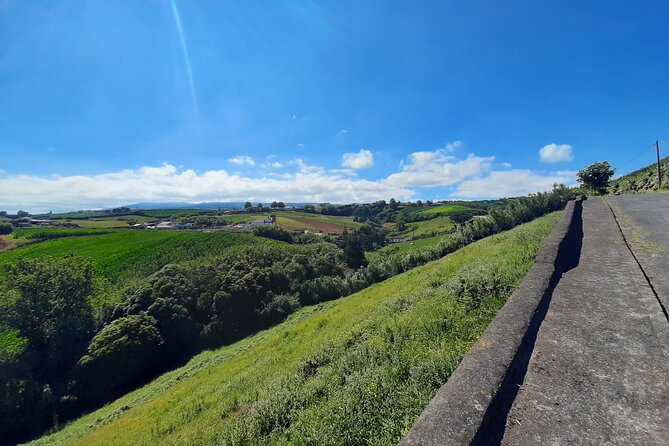 Waterfalls Hike, Moinho do Felix with tea plantation - Why this São Miguel half-day works so well