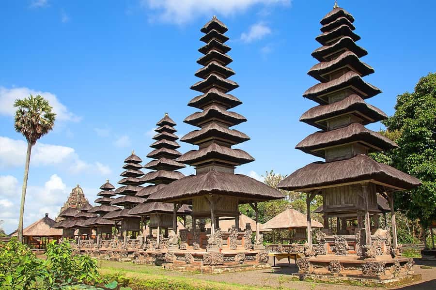 West Bali: Jatiluwih Rice Terrace and Tanah Lot Sunset Tour - Leke Leke Waterfall requires a short walk