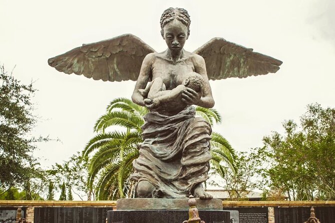 Whitney Plantation Tour with Narrated Bus Ride from New Orleans - The morning pickup from New Orleans