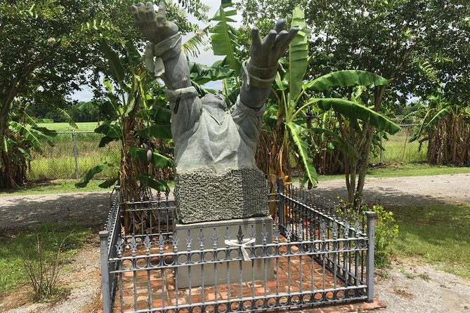 Whitney Plantation Tour with New Orleans Hotel Pickup - Using the self-guided audio tour