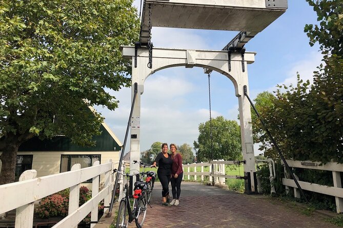 Windmill, Dairy Farms & Countryside Electric Bike Tour - Ransdorp offers the prettiest village pause
