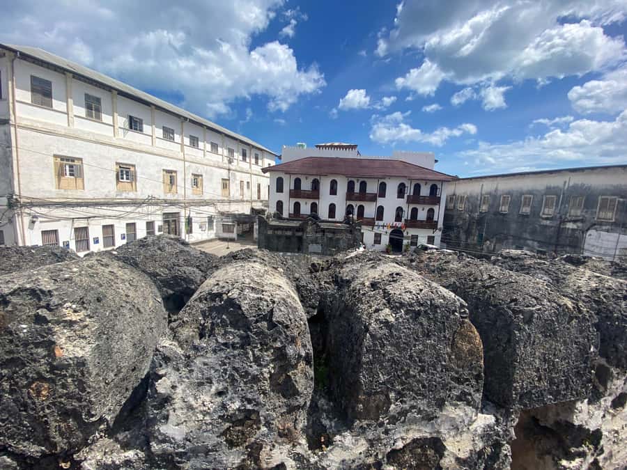 Zanzibar: Spice Farm & Stone Town Tour with Lunch - How much time do you spend in the van?
