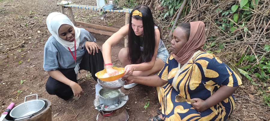 Zanzibar: Spice Farm Tour with Traditional Cooking Lesson - Meeting at the Old Fort or arranging hotel pickup