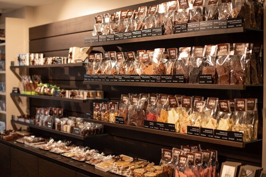 Zurich: Appenzell Day Trip with Farm Visit & Cheese Tasting - Who should book this experience?